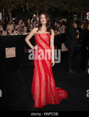 LOS ANGELES, CA - le 14 novembre : Ashley Greene participe à 'La Saga Twilight : Breaking Dawn Part 1' à Nokia Theatre L.A. Vivre le 14 novembre 2011 à Los Angeles, Californie Personnes : Ashley Greene Banque D'Images