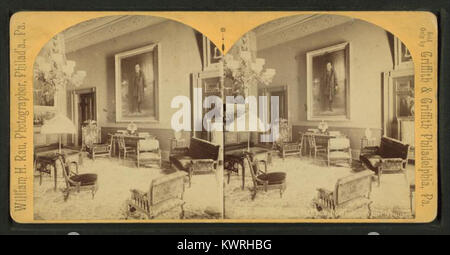 Ce portrait de William Herman Rau montre la salle rouge de la Maison Blanche, avec de riches revêtements muraux rouges, des boiseries dorées, des draperies et des meubles reflétant son utilisation historique comme espace de réception pour des occasions diplomatiques. Banque D'Images