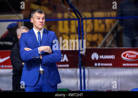 Belgrade, Serbie. 05 Jan, 2018. 5 janvier 2018, Aleksandar Nikolic Hall, Belgrade, Serbie ; Turkish Airlines Euroleague Basket-ball, stade Crvena Zvezda Belgrade Zalgiris Kaunas mts par rapport à l'entraîneur-chef, Sarunas Jasikevicius de Zalgiris Kaunas regarde pendant le match Crédit : Nikola Krstic/Alamy Live News Banque D'Images