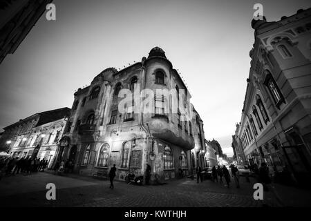 Bâtiment de style Gaudi dans Piata Unirii (Union Square), Timisoara, Roumanie Banque D'Images