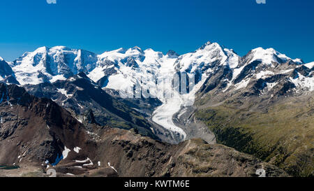 Le Piz Bernina et Glacier Morteratsch, Engadine, Suisse. Banque D'Images