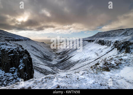 Tasse haute Gill et l'Eden Valley d'Cup Nick en hiver, Cumbria, Royaume-Uni Banque D'Images