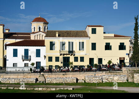 Maisons à l'architecture traditionnelle à Plaka, Athènes, Grèce Banque D'Images