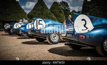 Classic & vintage cars de l'afficheur pendant le concours d'élégance à Hampton Court Palace Banque D'Images