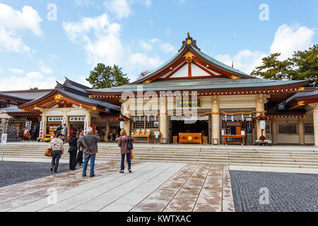 HIROSHIMA, JAPON - 15 novembre : Sanctuaire Gokoku à Hiroshima, Japon le 15 novembre 2013. Fondée en 1868, 1re année de l'ère Meiji, dans Futabanosato Banque D'Images