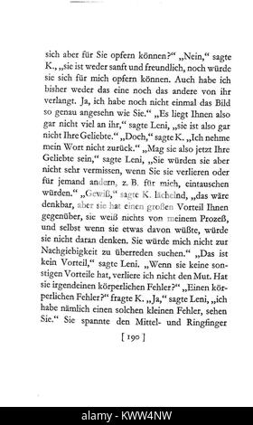 Une page ou une image tirée de Der Prozeß (le procès) de Franz Kafka, représentant des documents liés à l’exploration du roman des systèmes juridiques, de l’anxiété existentielle et de l’ambiguïté morale. Banque D'Images