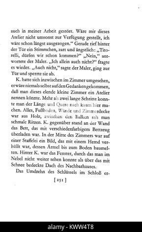 Cette étude analyse le roman de Franz Kafka « le procès », examinant ses thèmes existentiels, sa complexité psychologique et la représentation de la bureaucratie et de l’isolement au sein de la société moderne. Banque D'Images
