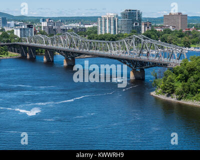 Pont Alexandra, Outaouais, Ottawa, Ontario, Canada. Banque D'Images