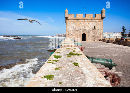 Skala du port fortifications à Essaouira, Maroc. Essaouira est une ville dans l'ouest de la région marocaine sur la côte atlantique. Banque D'Images
