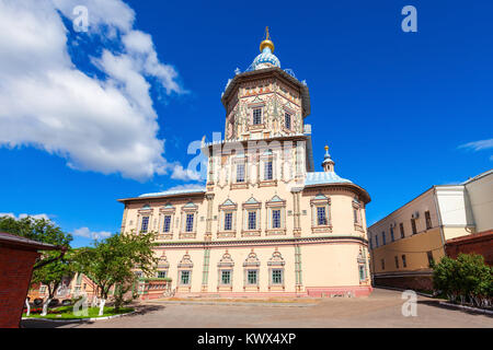 La cathédrale de Saint Apôtres Pierre et Paul (cathédrale Petropavlovsky) est une église orthodoxe russe à Kazan, république du Tatarstan de la Russie. Banque D'Images