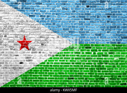De Djibouti drapeau peint sur mur de brique, la texture d'arrière-plan Banque D'Images