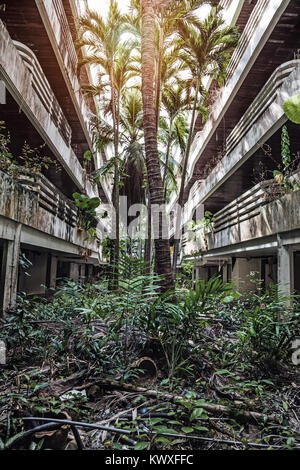 Bâtiment de l'hôtel après le tsunami de 2004. Phuket. Thaïlande Banque D'Images