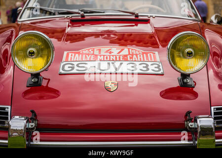 1964 Porsche 911 Coupé, qui a participé à la 1964 Rallye de Monte Carlo à l'écran au Concours d'élégance dans le château de Windsor Banque D'Images