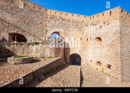 Palamidi est une forteresse à l'Est de l'Acronauplia dans la ville de Nauplie, dans le Péloponnèse, région du sud de la Grèce. Niché sur la crête de colline, f Banque D'Images