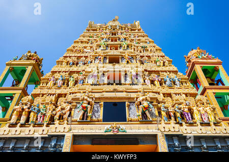 L'Alvar Vallipuram ou Valipura Aalvar Vishnu Kovil est un temple hindou près de Jaffna, au Sri Lanka. L'Alvar Vallipuram Kovil est considéré comme l'un des plus anciens H Banque D'Images