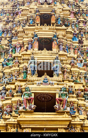 Muthumariamman Kovil Temple Décor de secours. Muthumariamman est un temple hindou dédié à la Déesse Mariamman à Matale, Sri Lanka Banque D'Images