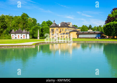 Palais Hellbrunn ou Schloss Hellbrunn à Salzbourg, Autriche. Palais Hellbrunn est une villa baroque précoce de la taille d'un palais dans un quartier sud de la Banque D'Images