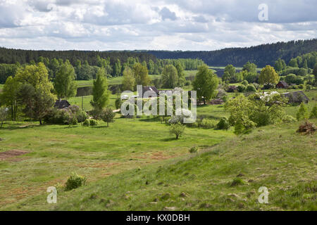 Village des vieux croyants par la Daugava, Lettonie Banque D'Images