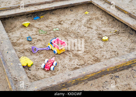 Bac à sable en bois Enfants Banque D'Images