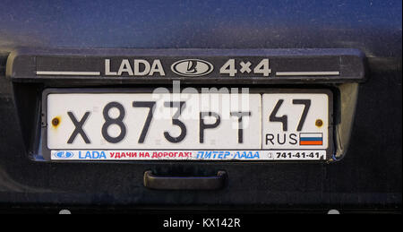 Vyborg, Russie - 6 Oct, 2016. Plaque d'immatriculation du véhicule ancien voiture Lada à Vyborg, Russie. Lada est une marque de voitures fabriquées par AvtoVAZ en Russie. Banque D'Images