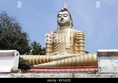 Dans Big Buddha Temple Wewurukannala Vihara, Sri Lanka Banque D'Images