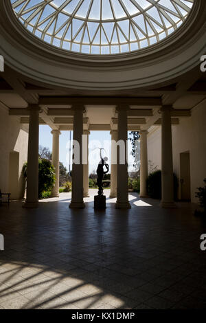 L'extérieur de la sculpture Diana Virginia Steele Galeries Scott à Huntingdon Bibliothèque et les jardins botaniques, San Marino, en Californie. Banque D'Images