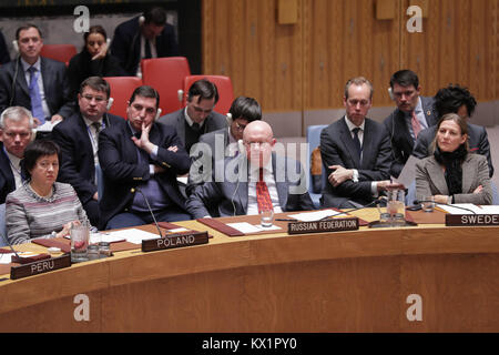 New York, NY, USA. 5Th Jan, 2018. Organisation des Nations Unies, New York, USA, 05 janvier 2018 - Vassily Nebenzia Louise Corriveau, Représentant permanent de la Fédération de Russie à l'Organisation des Nations Unies par le Conseil de sécurité début de l'examen de la situation en Iran aujourd'hui au siège des Nations Unies à New York City.Photo : Luiz Rampelotto/EuropaNewswire Crédit : Luiz Rampelotto/ZUMA/Alamy Fil Live News Banque D'Images