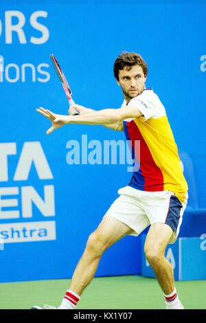 Pune, Inde. 6 janvier 2018. Gilles Simon de France en action à la finale de la des célibataires la concurrence au Maharashtra ouverte Tata tournament à Mahalunge Balewadi Tennis Stadium à Pune, en Inde. Credit : Karunesh Johri/Alamy Live News. Banque D'Images