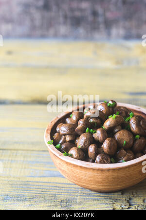 Bol de champignons grillés balsamique soya Banque D'Images