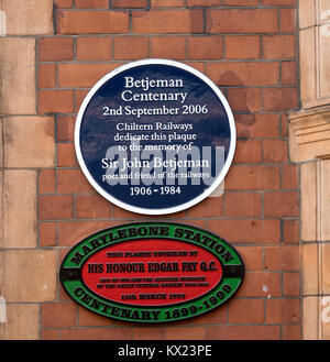 Patrimoine canadien et les plaques sur le grand hall de la gare de Marylebone, Londres, Angleterre, Royaume-Uni Banque D'Images