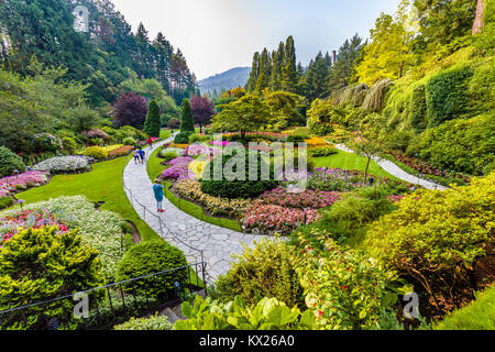 Les touristes dans les Jardins Butchart à Victoria, Colombie-Britannique, Canada Lieu historique national du Canada Banque D'Images