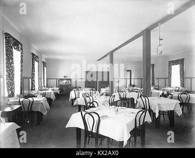 Salle à manger probablement du Parc National Inn Annexe à Longmire, Mount Rainier National Park, Washington, ca 1917 (198 bar) Banque D'Images