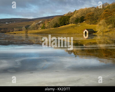 Malham Tarn en hiver Banque D'Images