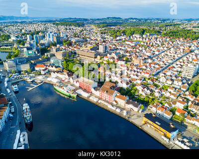 Vagen vue panoramique aérienne de la vieille ville de Stavanger, Norvège. Stavanger est une ville et une municipalité située en Norvège. Banque D'Images