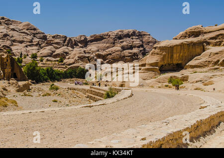 Route de la ville de la négligé Petra en Jordanie Banque D'Images