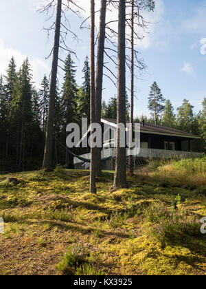 Cabane au bord du lac - Finlande Banque D'Images