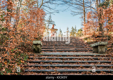 Détail de l'escalier des bancs et des jardins un jour d'hiver à la ferme de San Ildefonso Segovia Espagne Banque D'Images