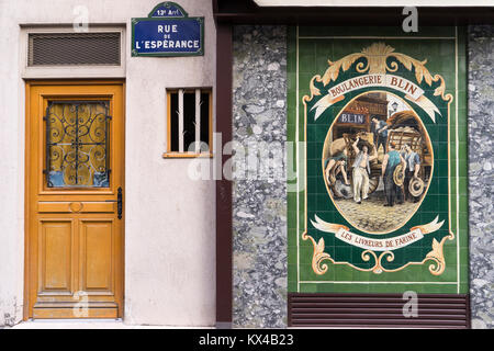 France, Paris (75), Butte aux Cailles, la porte et la face d'une boulangerie Banque D'Images