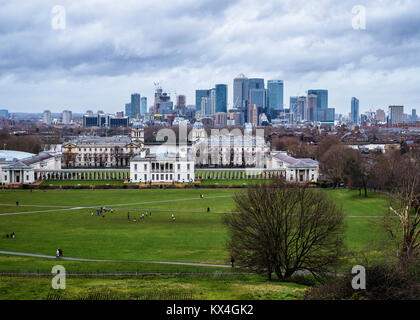 Londres, Greenwich.Vue depuis le Parc de Greenwich,Old Royal Naval College, Queen's House & Canary Wharf Banks & financial district sur l'Isle of Dogs Banque D'Images