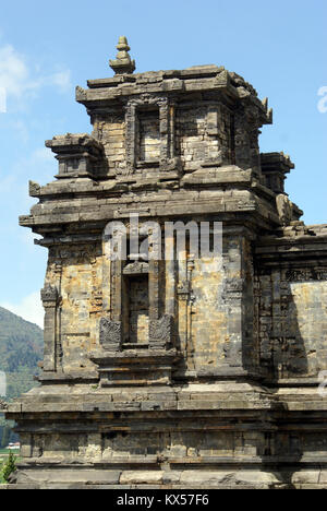 Temple à Arjuna complex sur plateau Dieng, Java Banque D'Images