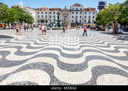 Lisbonne Portugal,centre historique,place Rossio,Praca Rossio,parc,pavé portugais,calcada Portuguesa,pavé traditionnel,mosaïque,motif,tromp Banque D'Images