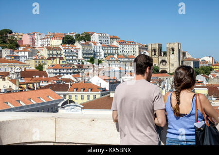 Lisbonne Portugal,Baixa,Chiado,centre historique,Arco da Rua Augusta,arche,plate-forme de visualisation,adultes homme hommes,femme femme femme dame,couple,ville s Banque D'Images