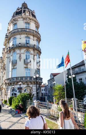Coimbra Portugal,centre historique,Largo da Portagem,place principale,Astoria Hotel,1926,site,Paris Art Nouveau architecture,Adaes Bermudes,extérieur o Banque D'Images