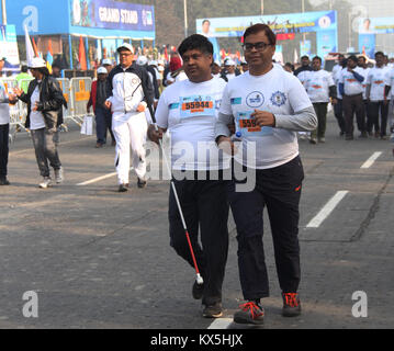 Kolkata, Inde. 07Th Jan, 2018. Kolkatha "Demi-Marathone organisée police' pour sauver la vie d'entraînement de sécurité. Credit : Sandip Saha/Pacific Press/Alamy Live News Banque D'Images