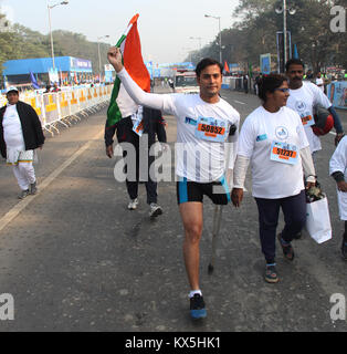 Kolkata, Inde. 07Th Jan, 2018. Kolkatha "Demi-Marathone organisée police' pour sauver la vie d'entraînement de sécurité. Credit : Sandip Saha/Pacific Press/Alamy Live News Banque D'Images