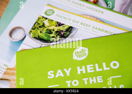 Le contenu d'un kit de livraison de repas HelloFresh comme vu le 3 janvier 2018. Banque D'Images