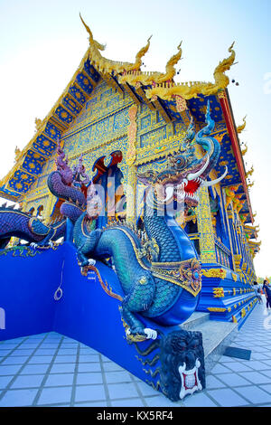 CHIANG RAI, THAÏLANDE - 20 décembre 2017 : Très belle sculpture dans le Wat Rong Rong Sua Sua dix ou dix temple. Ce lieu est l'autre populaires Banque D'Images