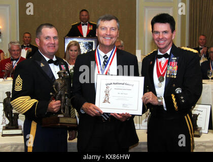 Les corps des colonels honoraires de l'Utah héberge 2016 Minuteman Bronze Awards au Little America, Salt Lake City le 16 juin. L'événement rend hommage et civique des dirigeants locaux et des philanthropes pour leurs contributions et leur dévouement à leurs communautés. Banque D'Images