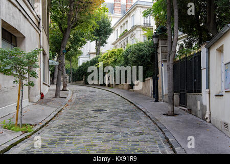 La rue pavée à Paris Banque D'Images