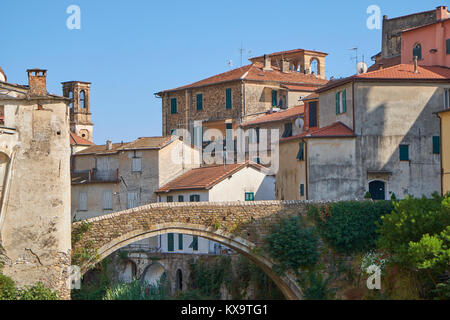 Dolcedo, Ligurie, Italie, ville très pittoresque, médical Banque D'Images